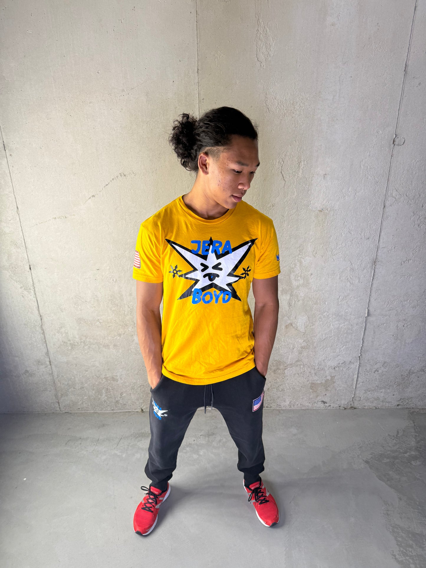 Gold STAR tee "Ninja Stars"